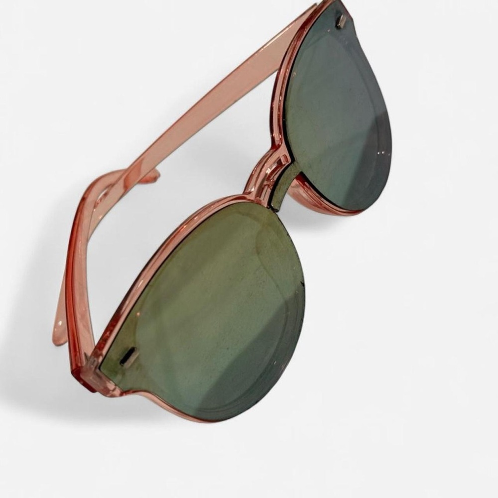 Chic Rose Gold Sunglasses